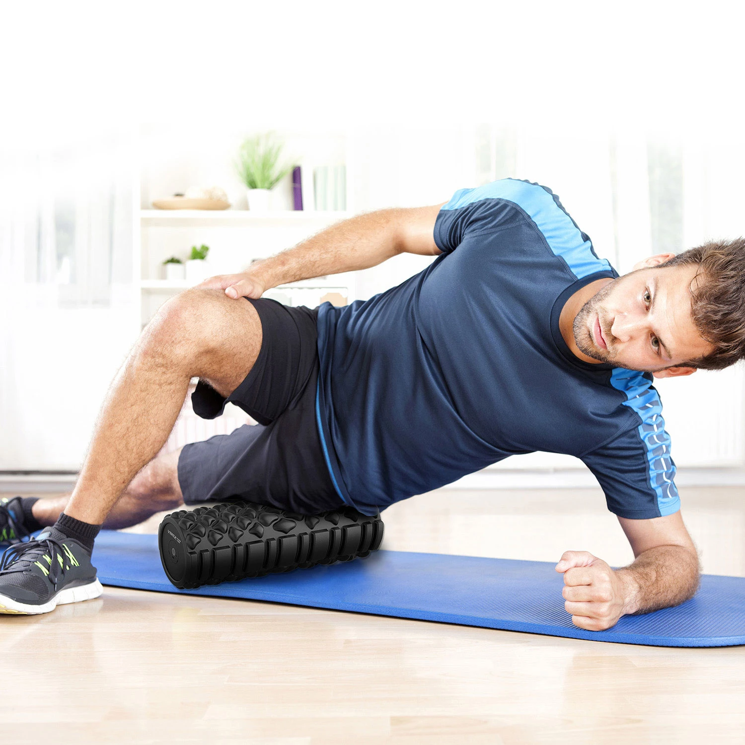 Renew Rechargeable Vibrating Foam Roller 4 Renew Rechargeable Vibrating Foam Roller - Image 2